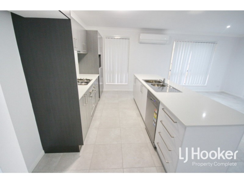 88 Buxton Avenue, Yarrabilba QLD 4207