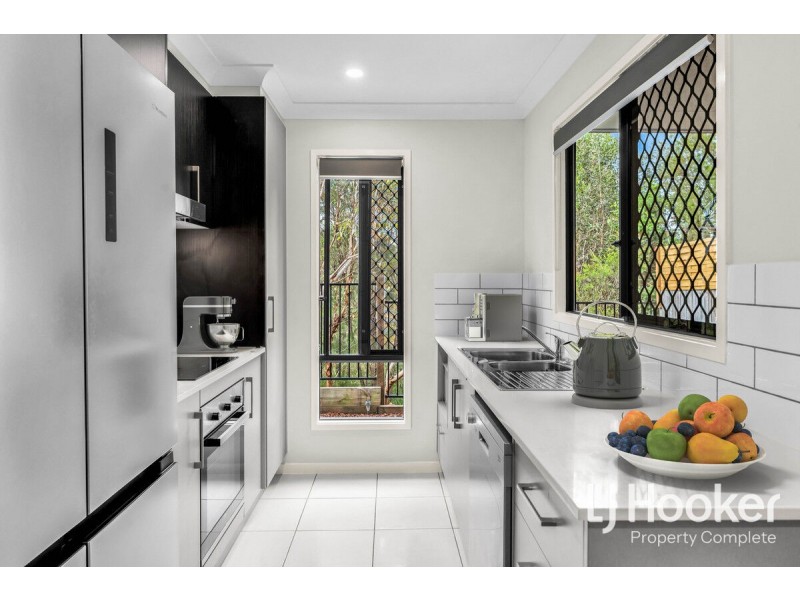 2/8 Highlands Street, Yarrabilba QLD 4207