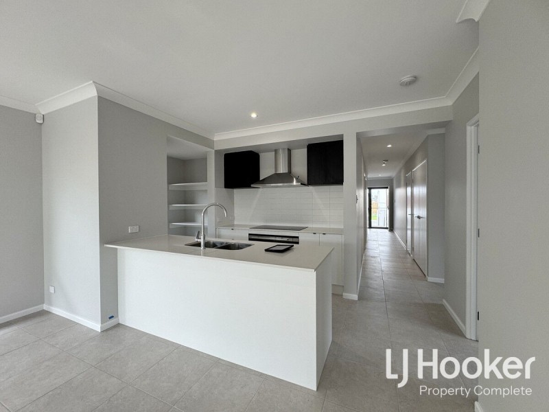 13 Stuart Street, Yarrabilba QLD 4207