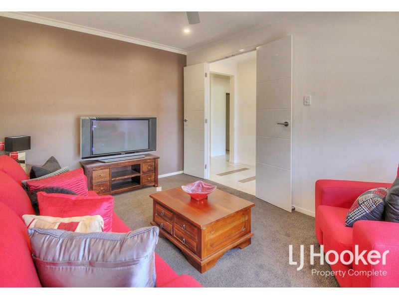 9 Autumnfield Avenue, Yarrabilba QLD 4207