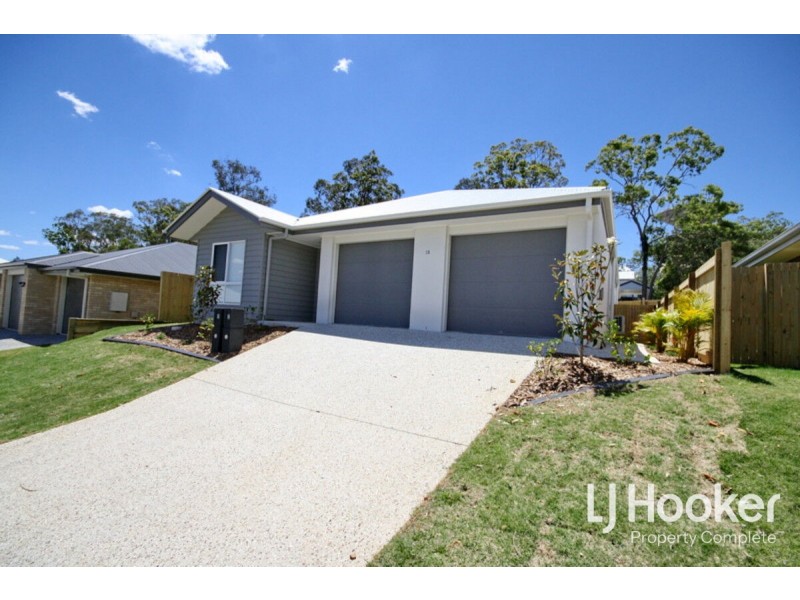 2/13 Chandon Court, Hillcrest QLD 4118