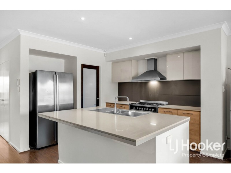 3 Hantlemann Lane, Yarrabilba QLD 4207