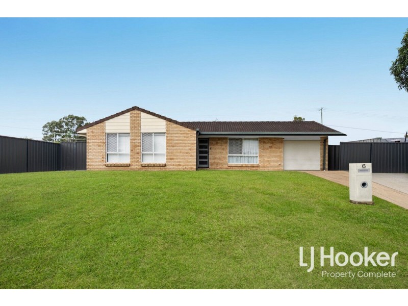 6 Paroo Place, Hillcrest QLD 4118