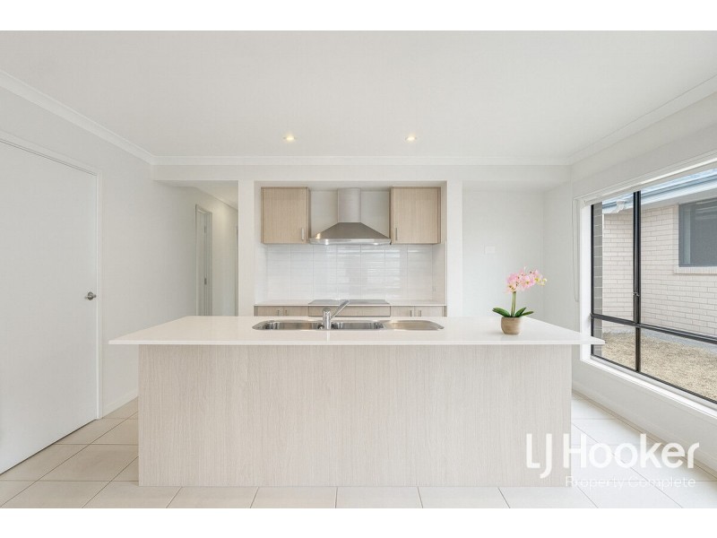 11 Barunga Street, Yarrabilba QLD 4207