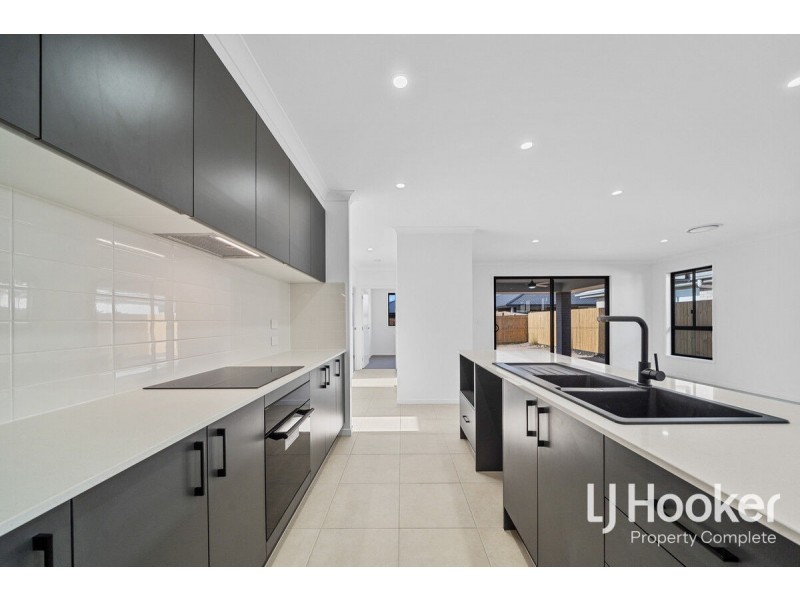 5 Bellenden Street, Yarrabilba QLD 4207