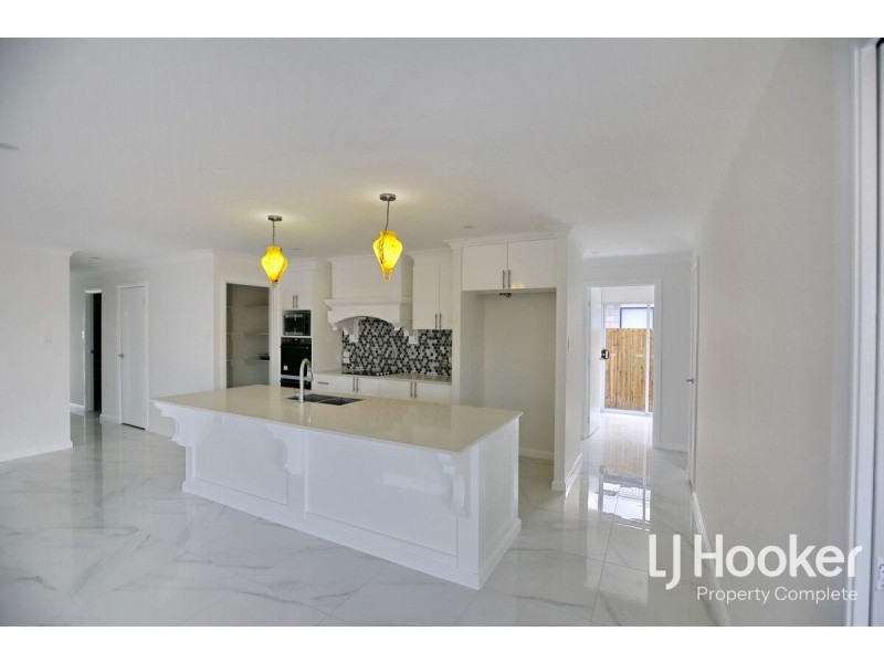 4 Expedition Road, Yarrabilba QLD 4207
