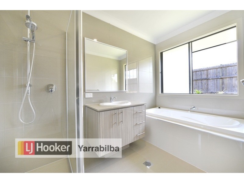 12 Topaz Crescent, Logan Reserve QLD 4133