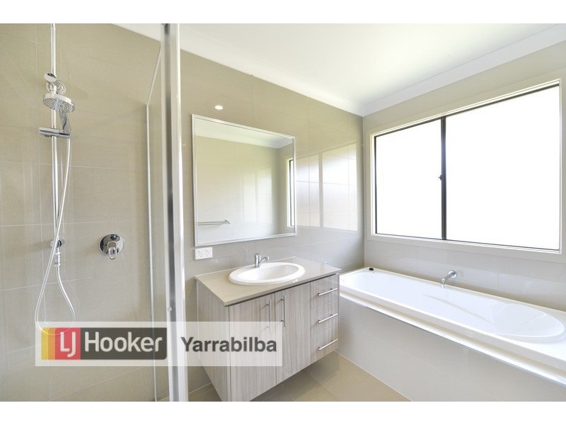 12 Topaz Crescent, Logan Reserve QLD 4133