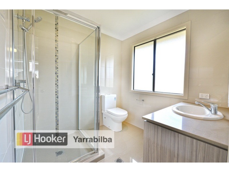 12 Topaz Crescent, Logan Reserve QLD 4133