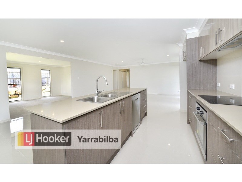 12 Topaz Crescent, Logan Reserve QLD 4133