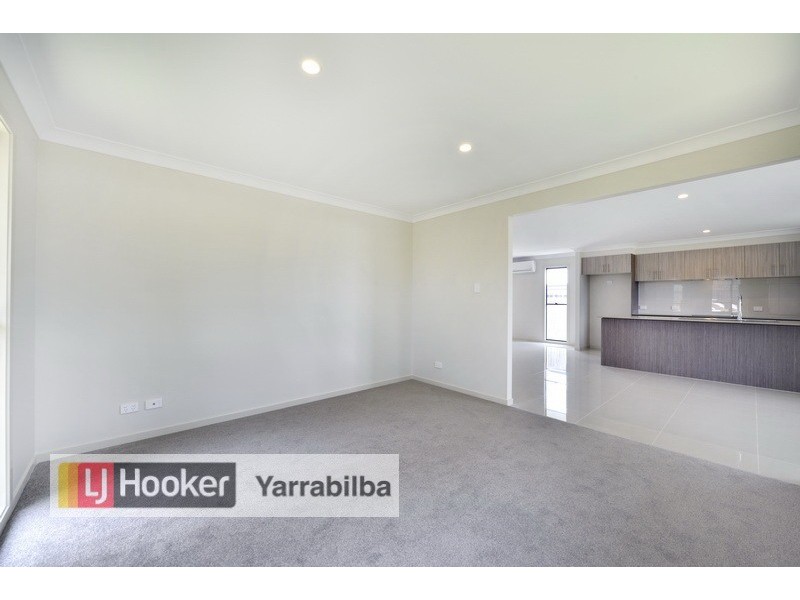 12 Topaz Crescent, Logan Reserve QLD 4133