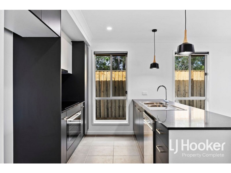 76 Hallstatt Avenue, Jimboomba QLD 4280