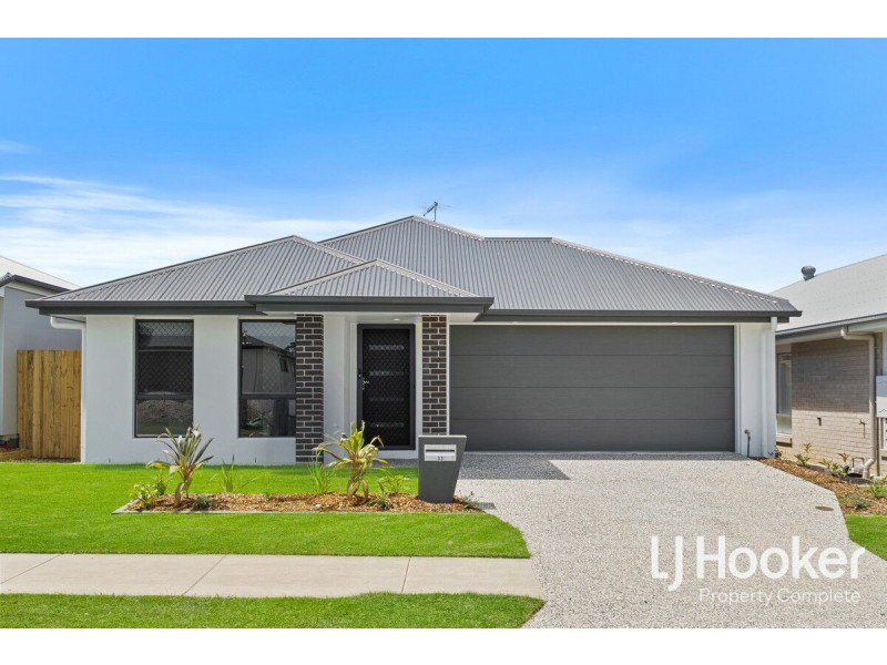 33 Boomi Avenue, South Maclean QLD 4280