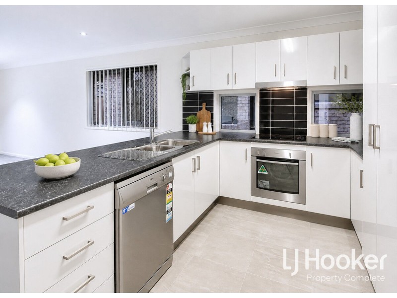 8 Bailey Street, Yarrabilba QLD 4207