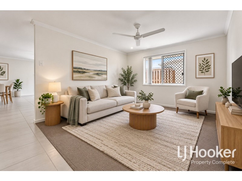 11 Bloomfield Avenue, Park Ridge QLD 4125