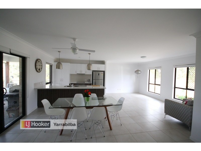 8 Ridgeview Lane, Yarrabilba QLD 4207