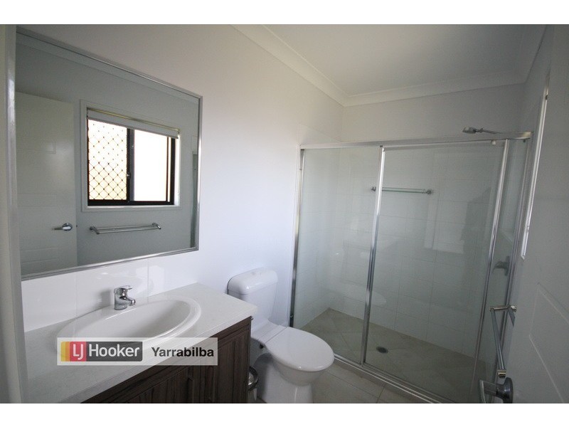 8 Ridgeview Lane, Yarrabilba QLD 4207