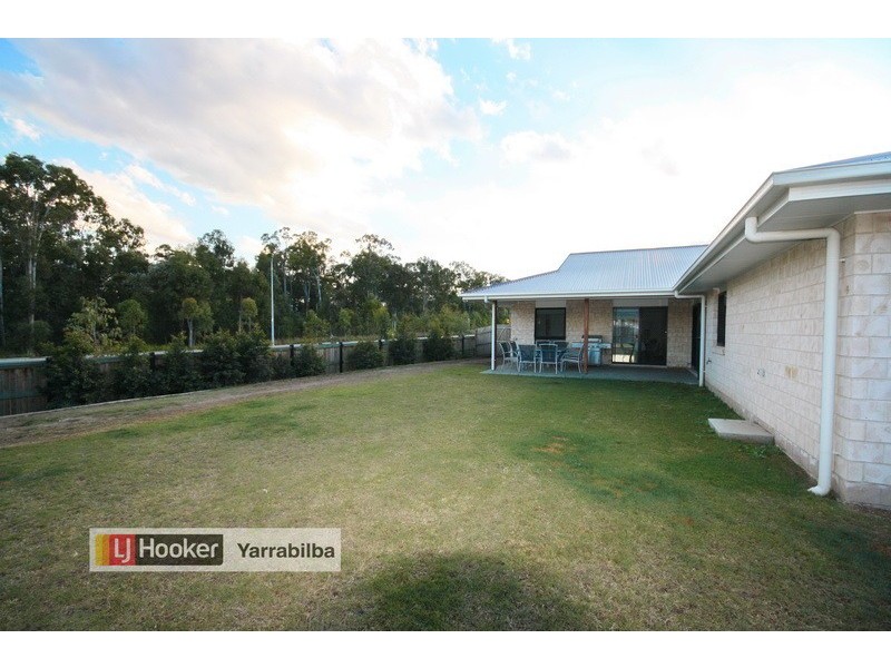 8 Ridgeview Lane, Yarrabilba QLD 4207