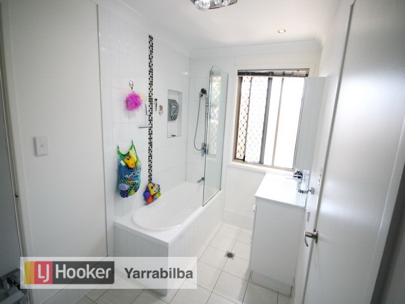 9. Natone Court, Edens Landing QLD 4207
