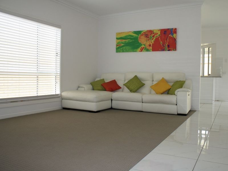 23 Huggins Avenue, Alberton QLD 4207