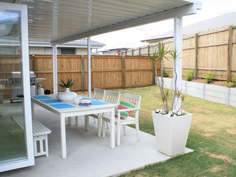 23 Huggins Avenue, Alberton QLD 4207