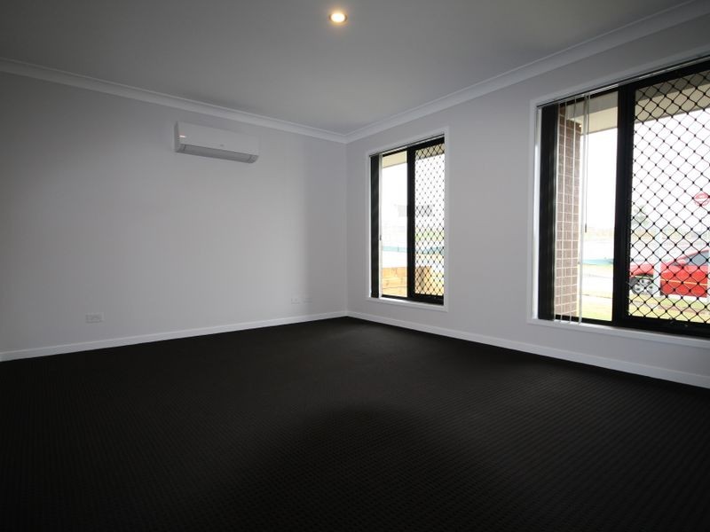 11 Howard Street, Alberton QLD 4207