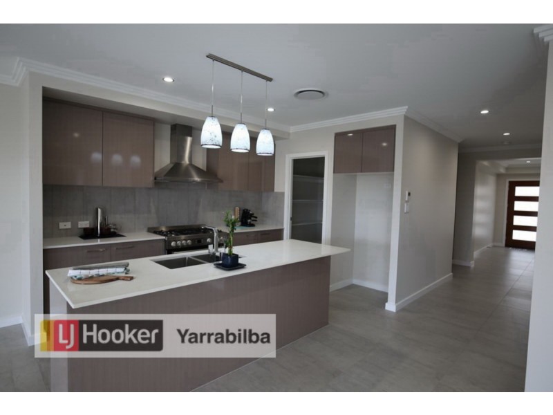 8 Follett Street, Yarrabilba QLD 4207