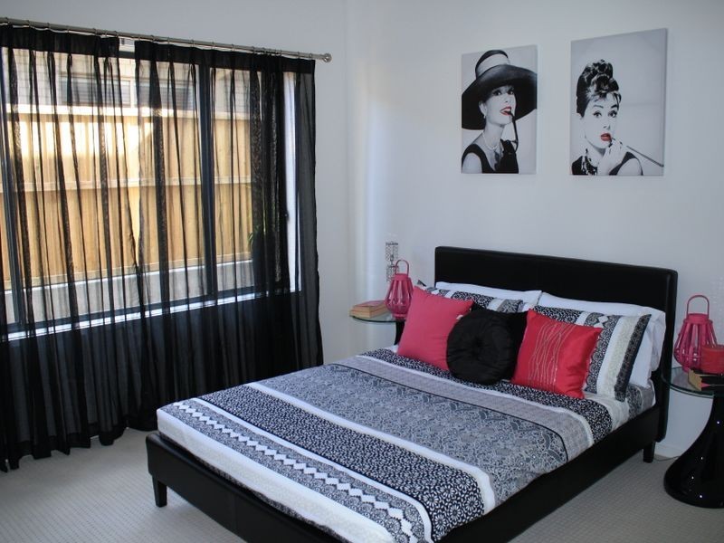 6 Grasslands Street, Yarrabilba QLD 4207