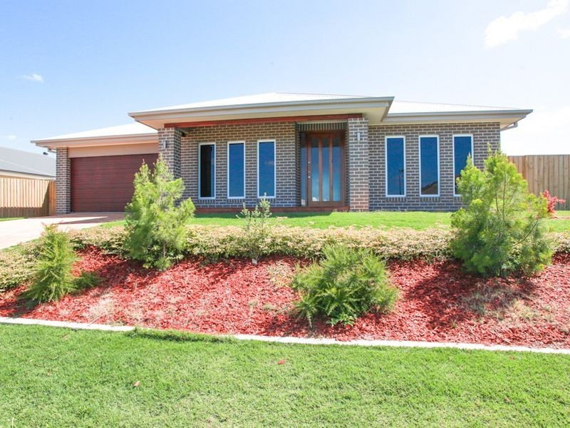 18 Robyn Court, Logan Village QLD 4207