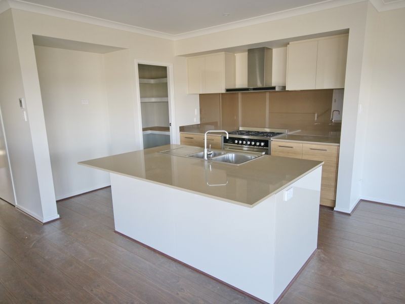 12 Peak Lane, Yarrabilba QLD 4207