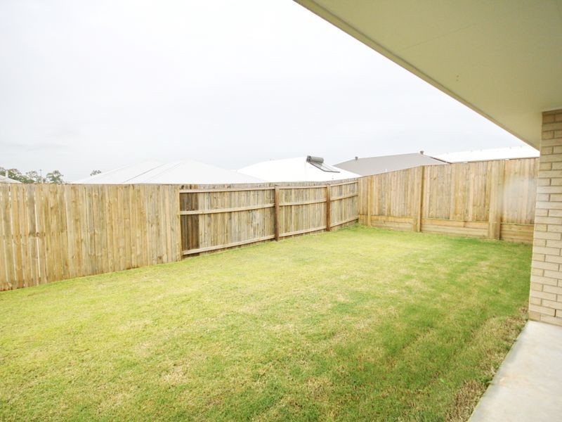 11 Treeline Cct, Yarrabilba QLD 4207