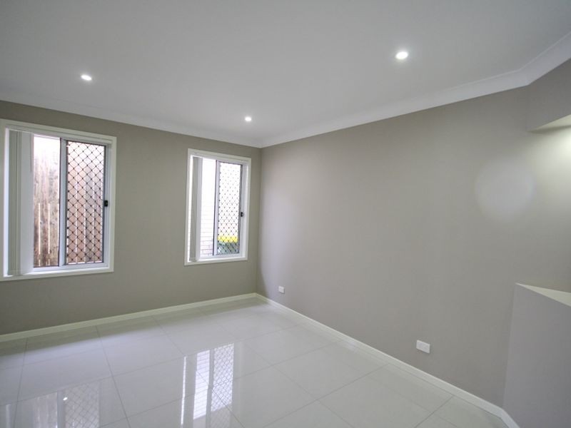 11 Treeline Cct, Yarrabilba QLD 4207