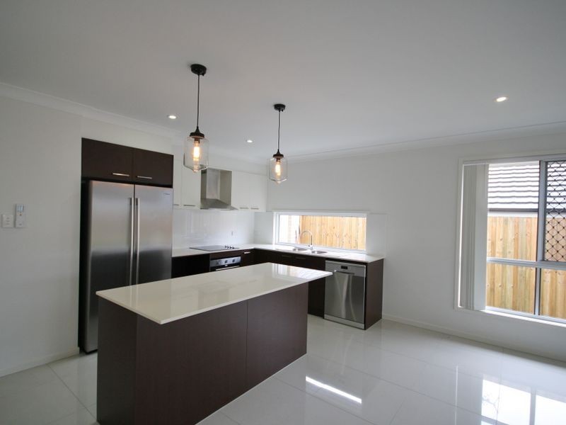 11 Treeline Cct, Yarrabilba QLD 4207