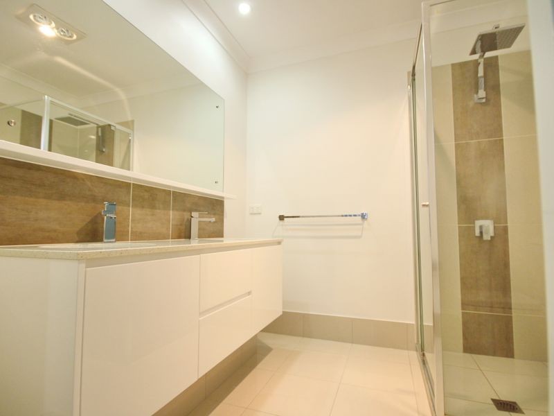 11 Treeline Cct, Yarrabilba QLD 4207