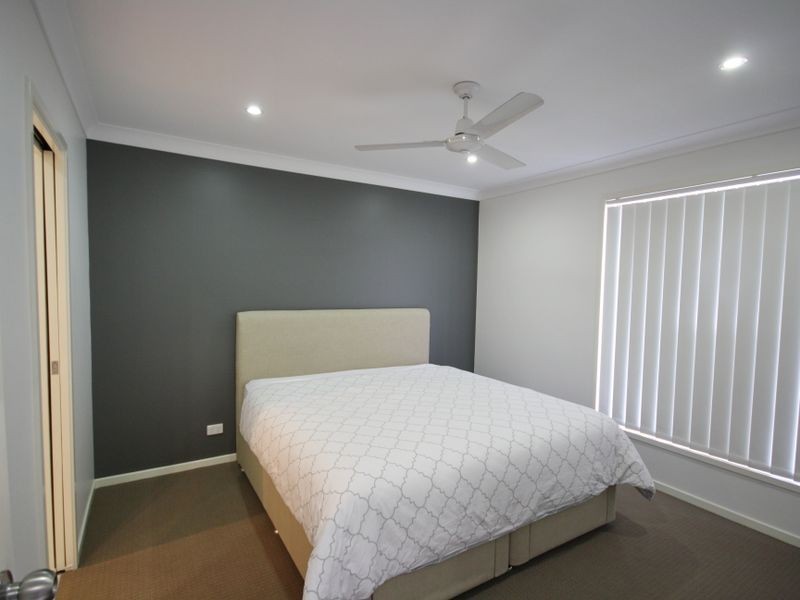 11 Treeline Cct, Yarrabilba QLD 4207