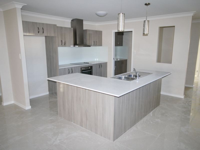 5 Fulmer Street, Yarrabilba QLD 4207