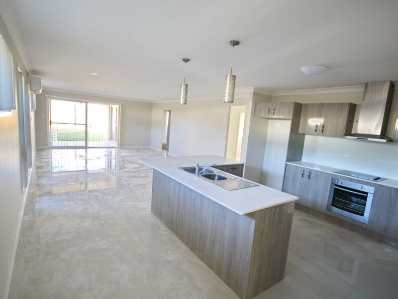 5 Fulmer Street, Yarrabilba QLD 4207