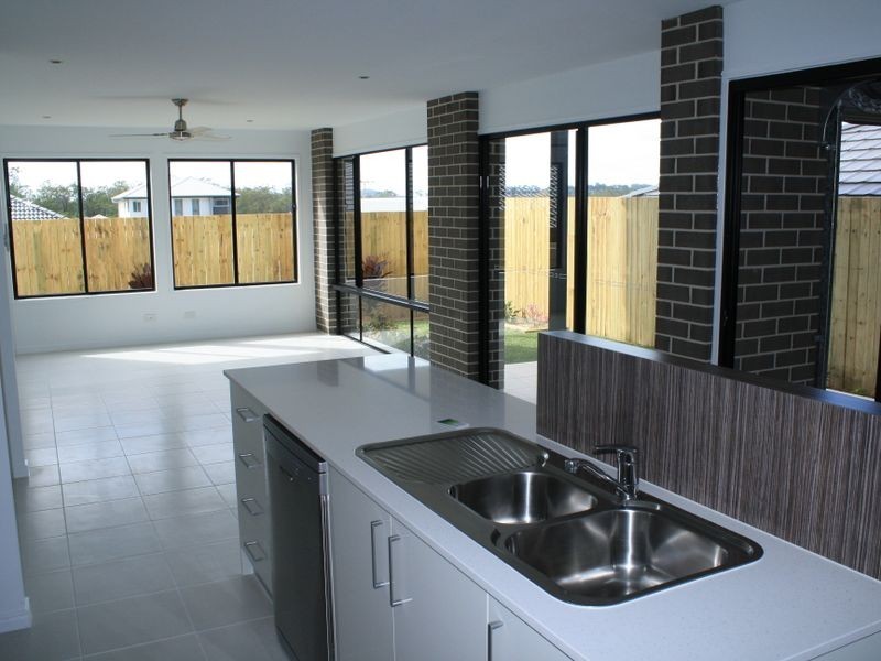 41 Sandover Circuit, Holmview QLD 4207