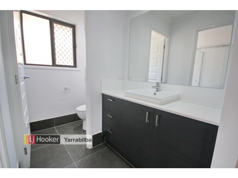 4 Tanzanite Avenue, Logan Reserve QLD 4133