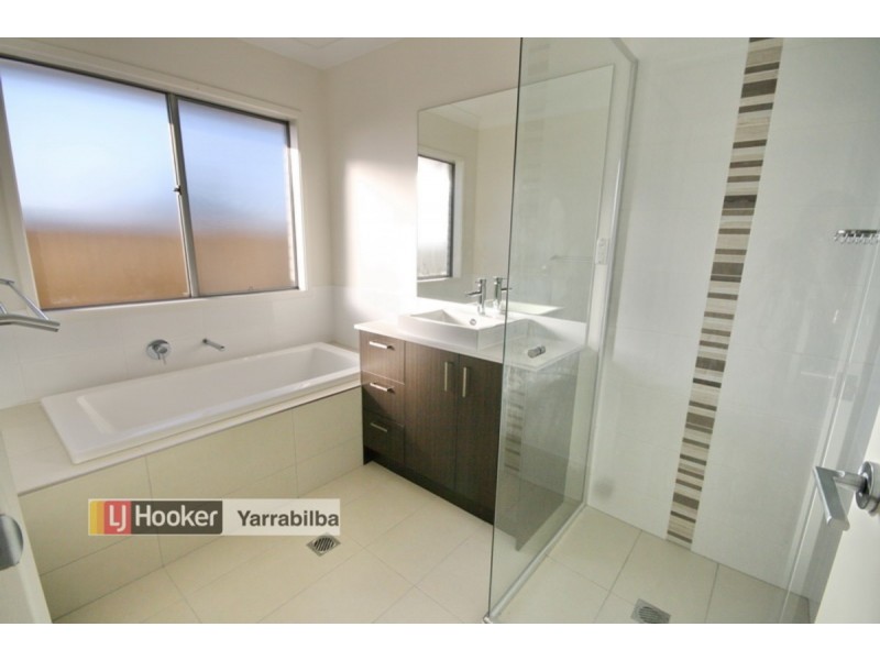 48 Summerview Avenue, Yarrabilba QLD 4207
