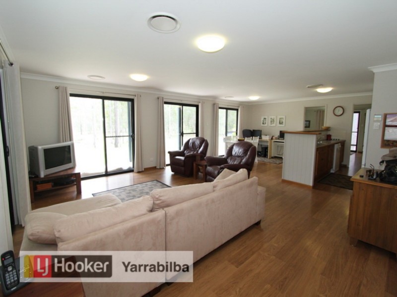228 Amber Crescent, Jimboomba QLD 4280