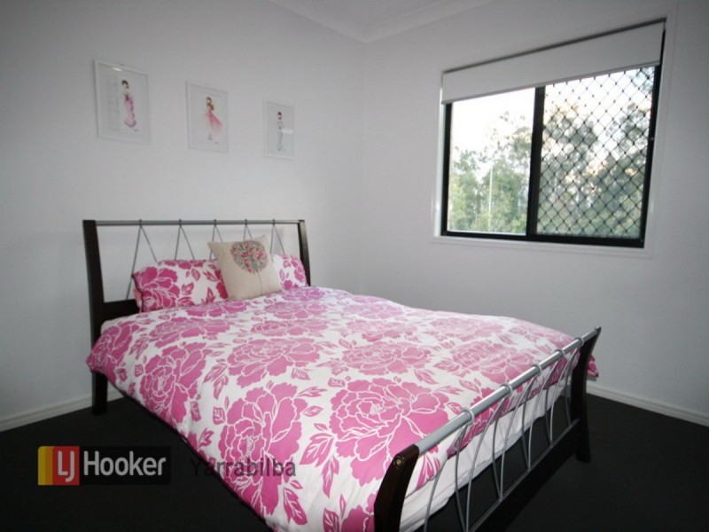 8 Ridgeview Lane, Yarrabilba QLD 4207