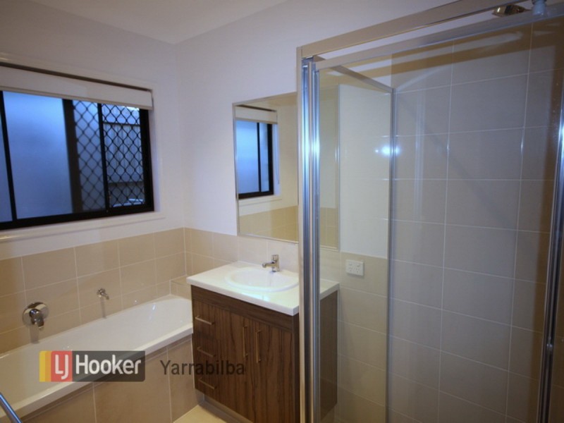 8 Ridgeview Lane, Yarrabilba QLD 4207