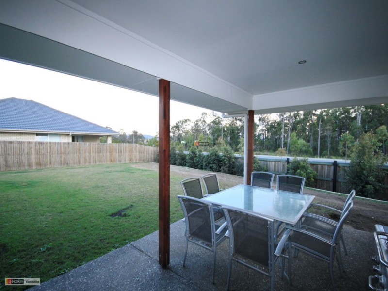 8 Ridgeview Lane, Yarrabilba QLD 4207
