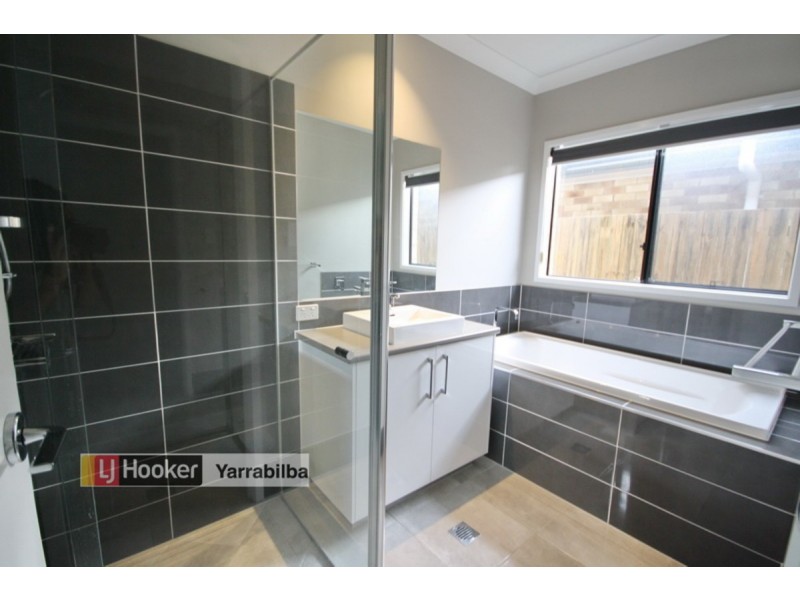 9 Bailey Street, Yarrabilba QLD 4207