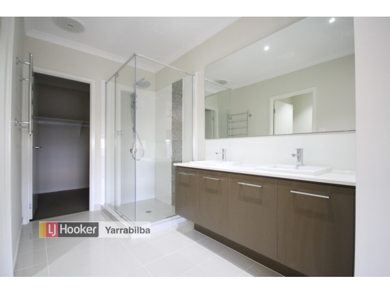 15 Daniels Lane, Yarrabilba QLD 4207