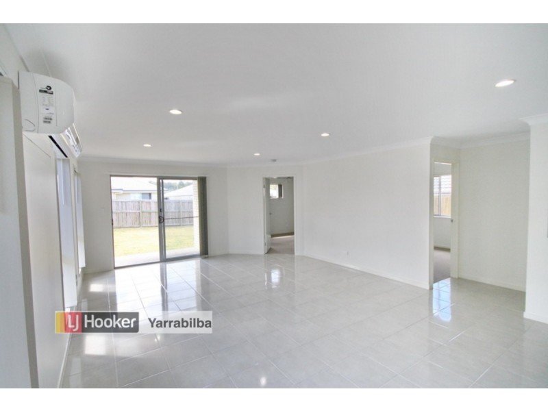 8 Cobblestone Avenue, Logan Reserve QLD 4133