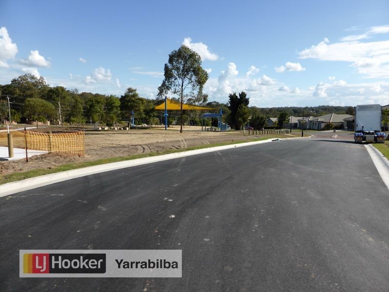 213/14 Highland Drive, Regents Park QLD 4118