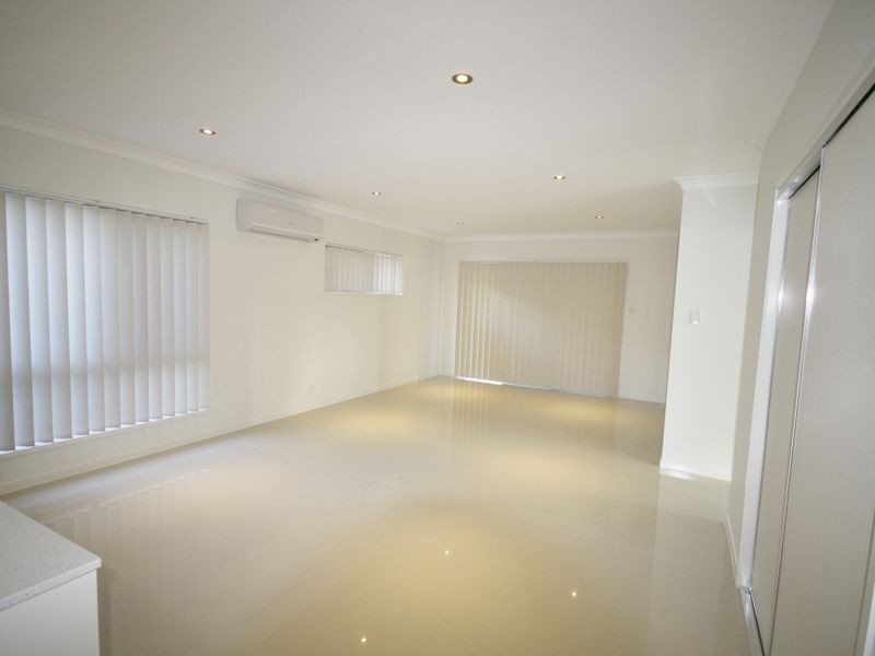 42 Treeline Circuit, Alberton QLD 4207