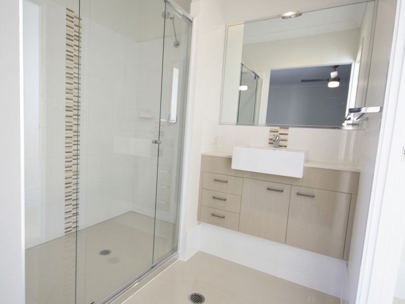 42 Treeline Circuit, Alberton QLD 4207